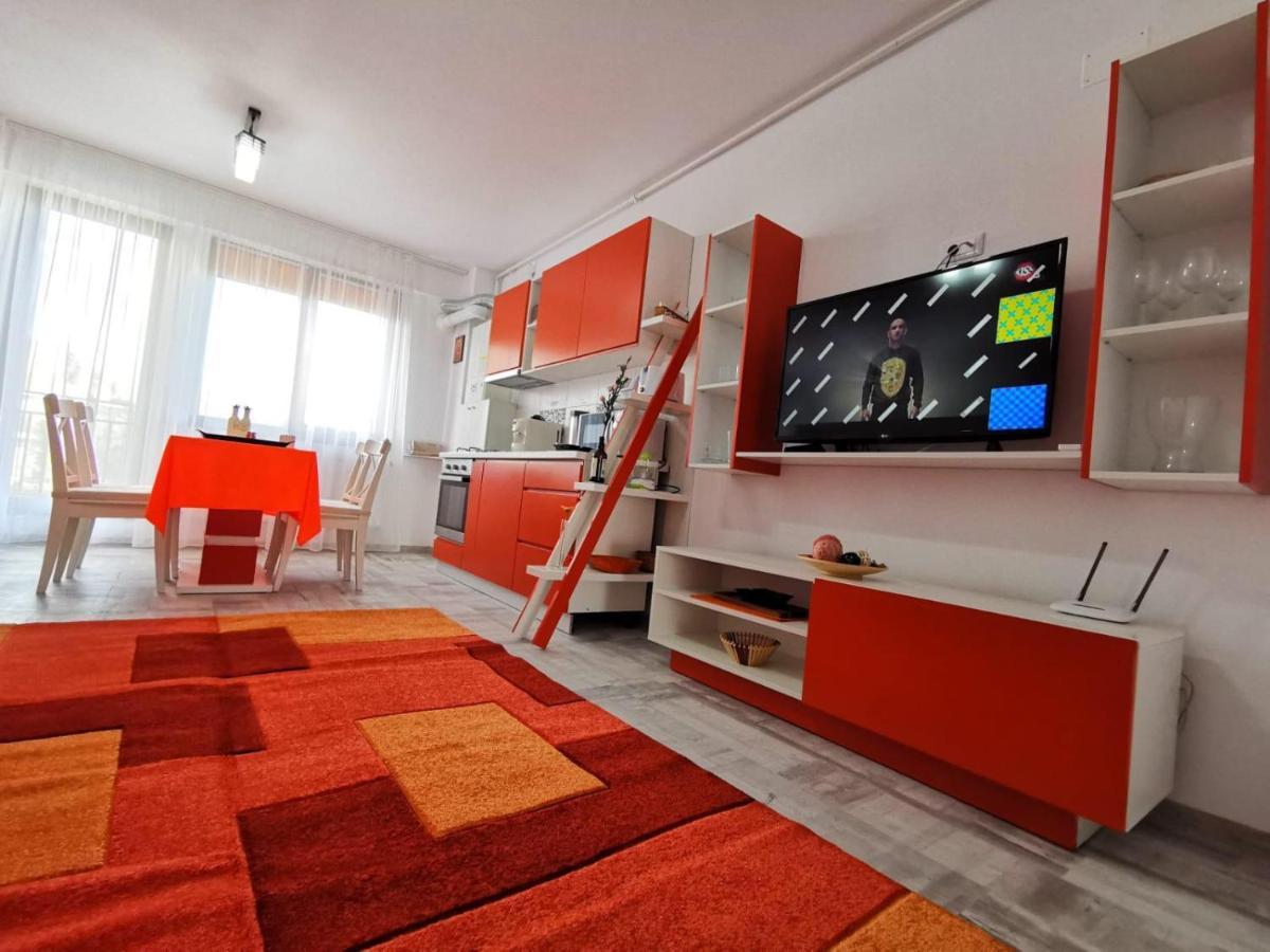 Orange Apartment-Brilliant Apartments Constanta Bagian luar foto