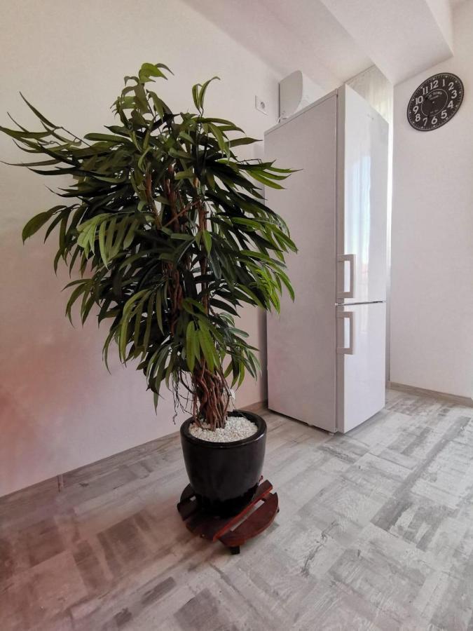 Orange Apartment-Brilliant Apartments Constanta Bagian luar foto